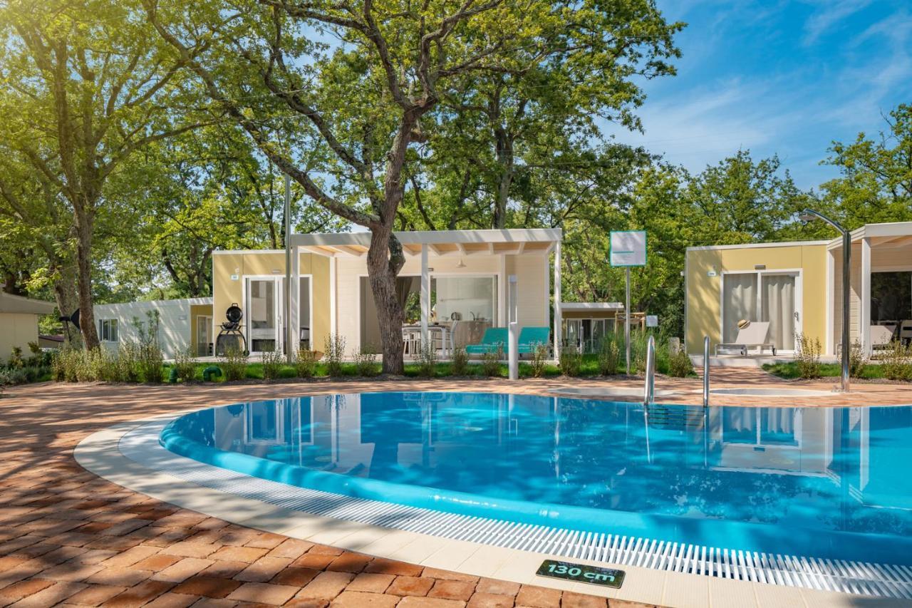 Camping Ulika Mobile Homes - Naturist Červar-Porat Exterior foto